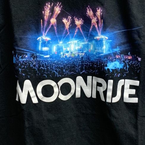 The Essence of Moonrise Official Store: Elevate Your Wardrobe Today